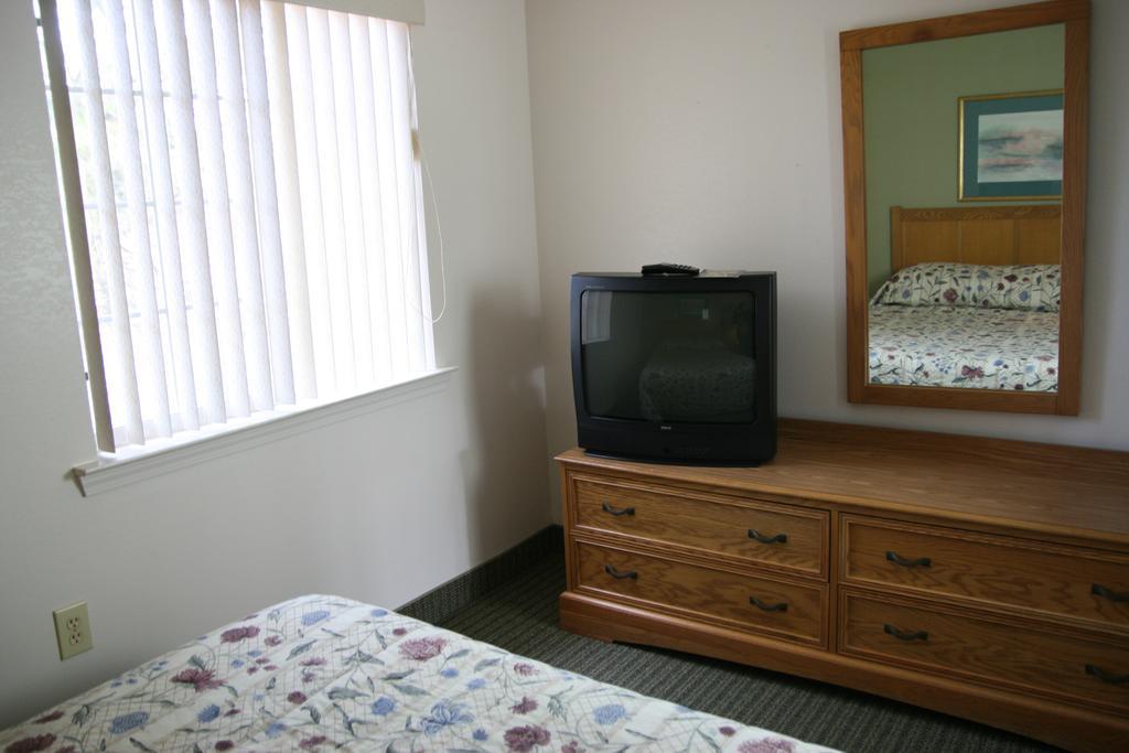 Affordable Suites Salisbury Exterior photo