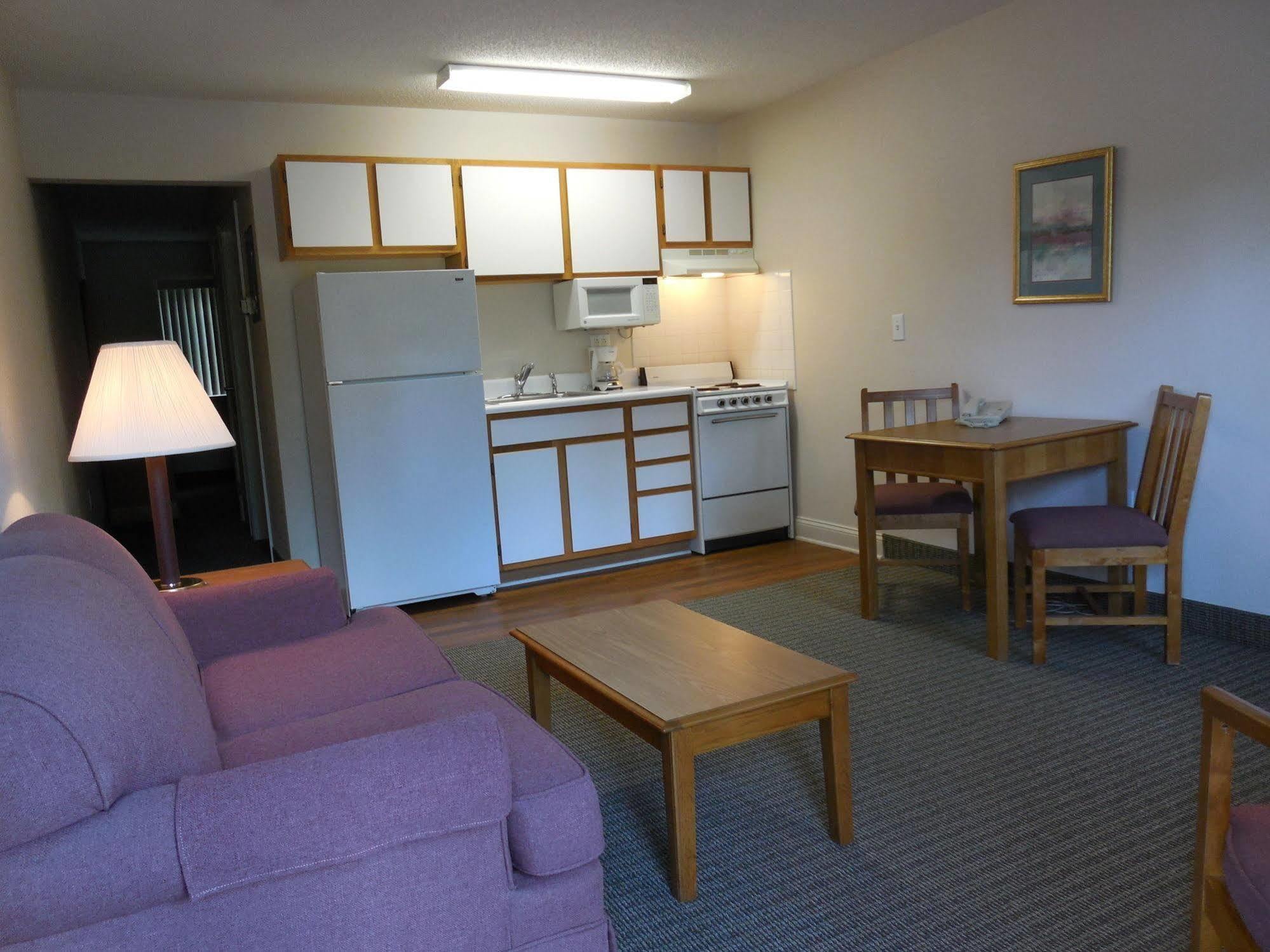 Affordable Suites Salisbury Exterior photo